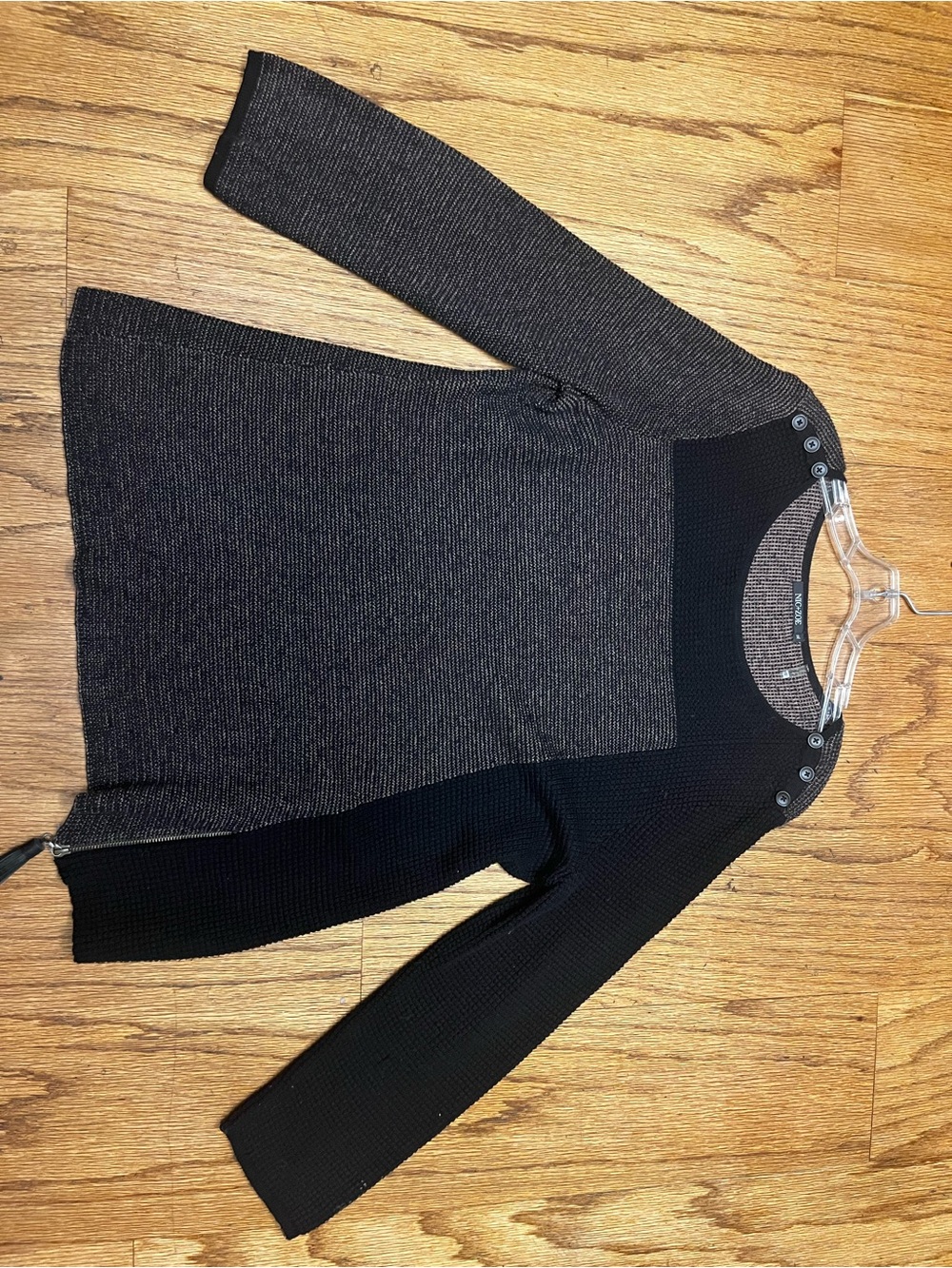 NIC+ZOE Two-Tone Charcoal & Black Crewneck Sweater